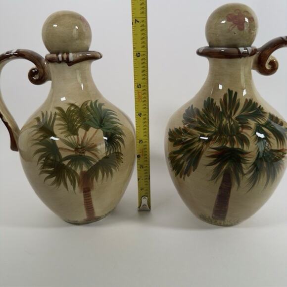 Tabletops Unlimited Bora Bora (2) Oil Or Vinegar Cruet and Stopper Palm Trees - Picture 7 of 16